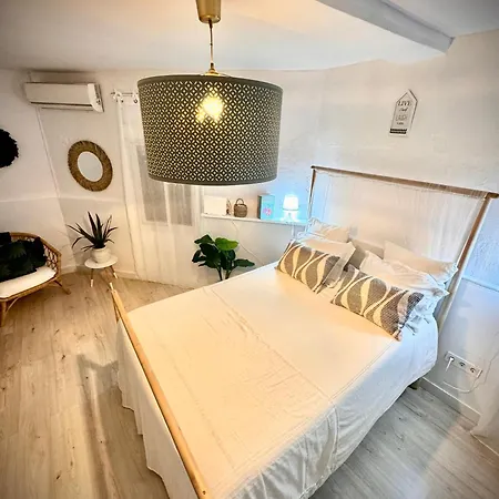 Cosy +netflix+24h Entry+silent Air Conditionning Apartment