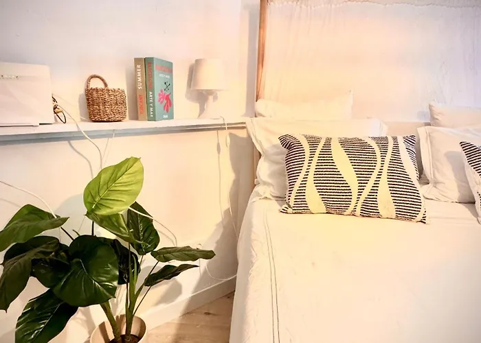 アパート Cosy +netflix+24h Entry+silent Air Conditionning